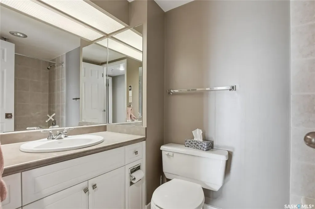 424 Spadina Crescent E Saskatoon SK S7K 6X7
