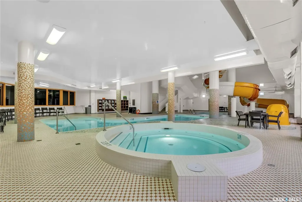 424 Spadina Crescent E Saskatoon SK S7K 6X7