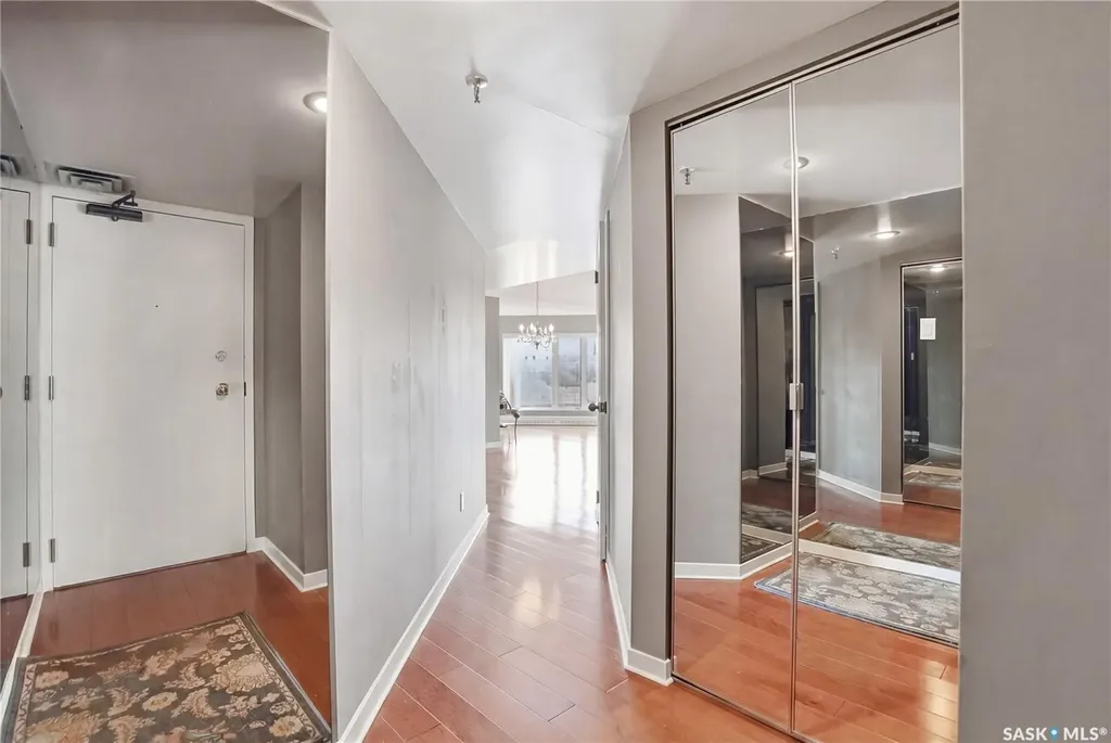 424 Spadina Crescent E Saskatoon SK S7K 6X7