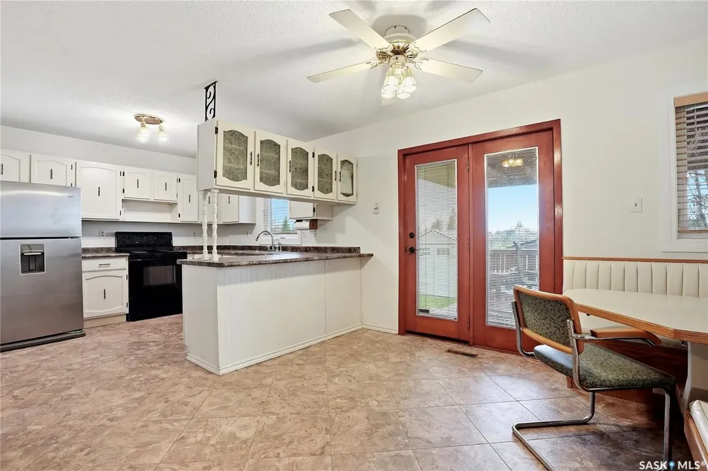 155 J.j. Thiessen Crescent Saskatoon SK S7K 5N9