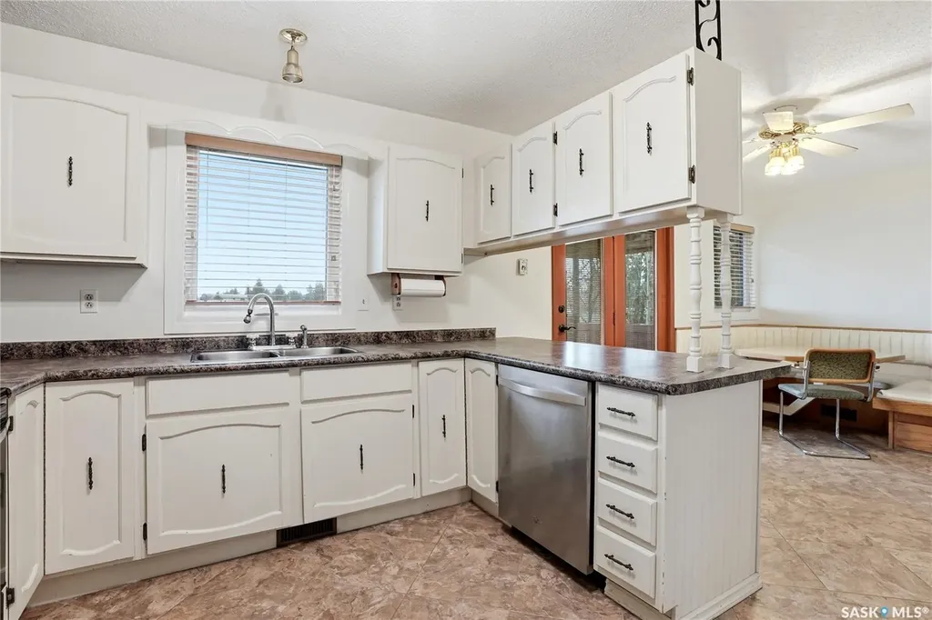 155 J.j. Thiessen Crescent Saskatoon SK S7K 5N9