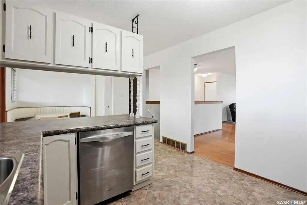 155 J.j. Thiessen Crescent Saskatoon SK S7K 5N9