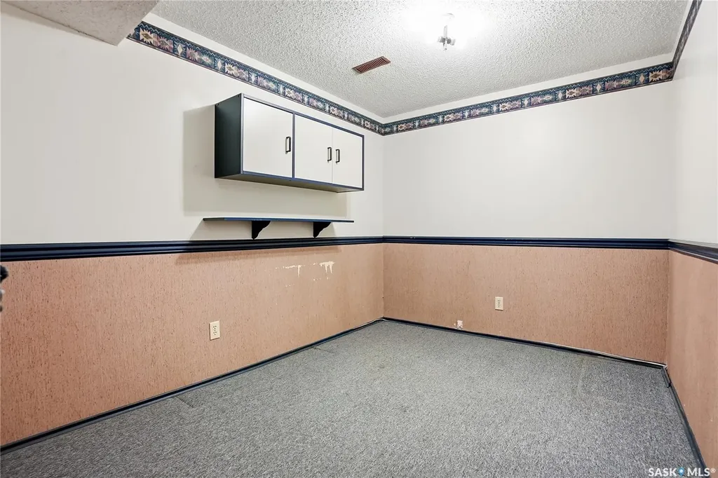 155 J.j. Thiessen Crescent Saskatoon SK S7K 5N9