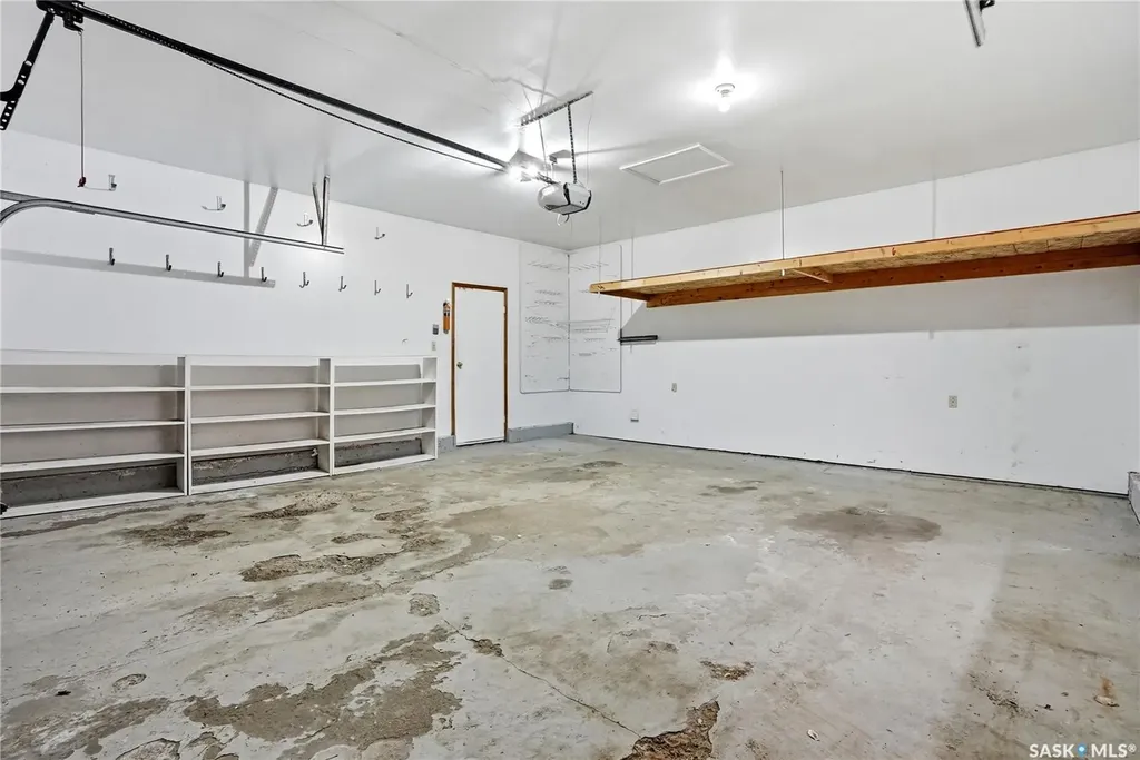 155 J.j. Thiessen Crescent Saskatoon SK S7K 5N9