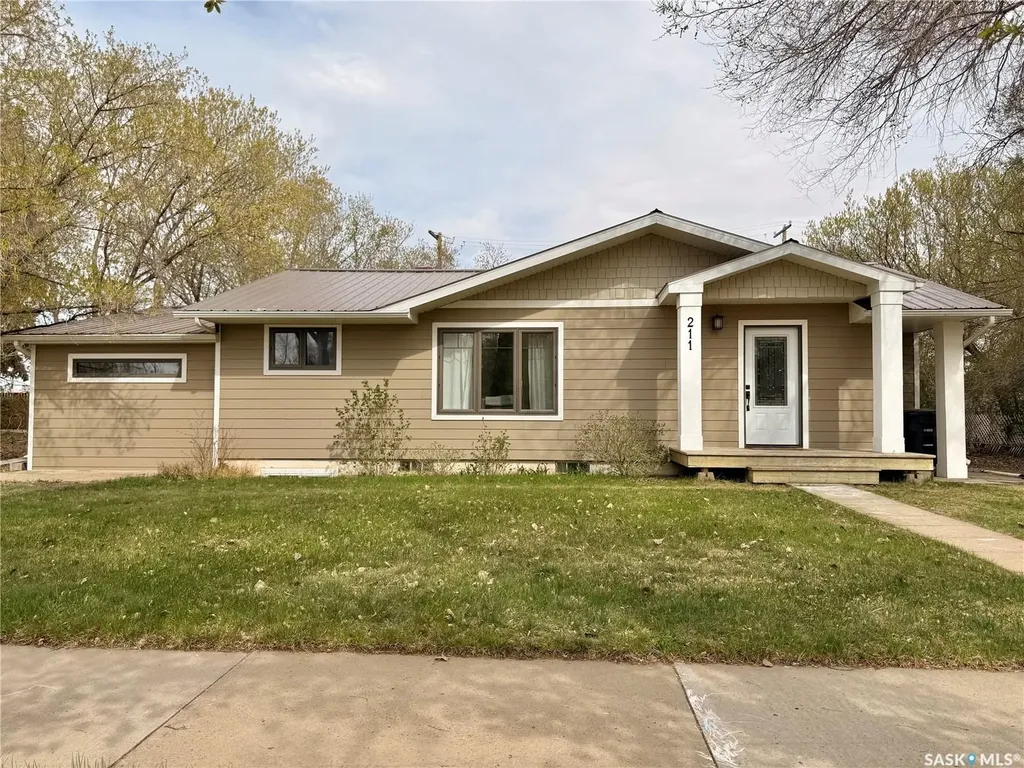 211 Pangman Street Outlook SK S0L 2N0