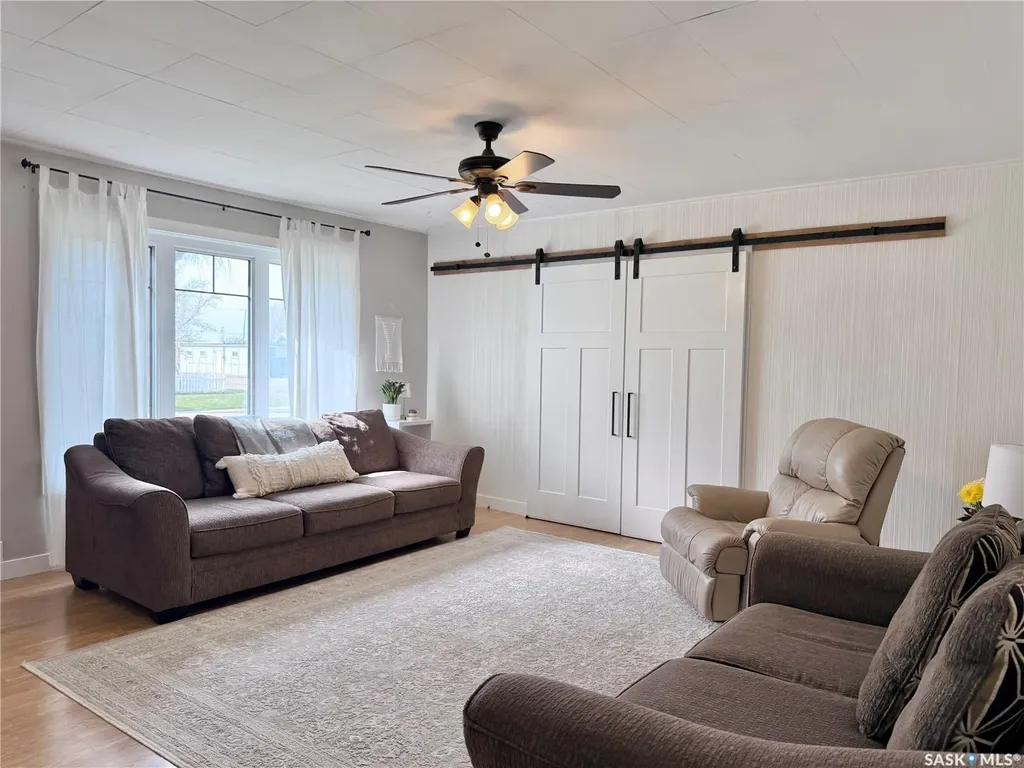 211 Pangman Street Outlook SK S0L 2N0