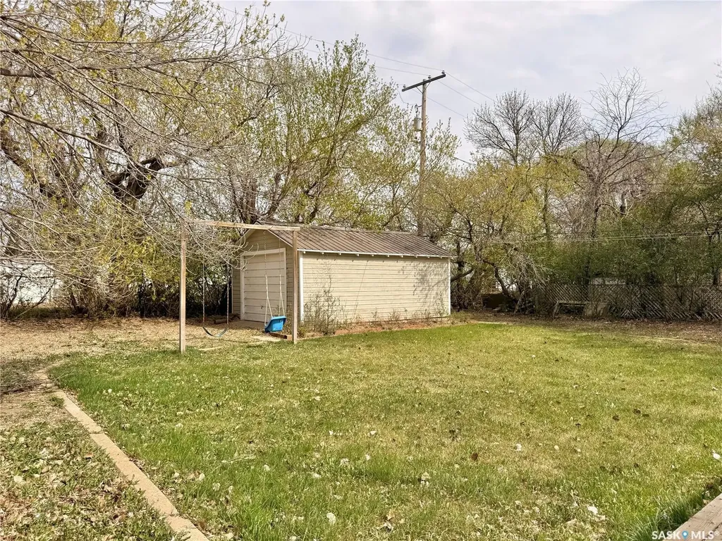 211 Pangman Street Outlook SK S0L 2N0