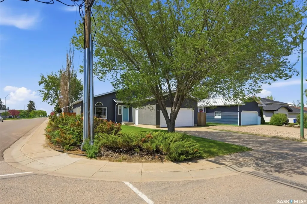 201 1st Avenue N Warman SK S0K 4S0