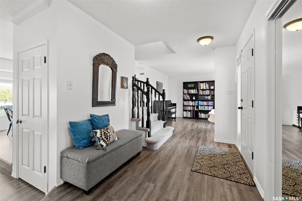 8628 Thurston Crescent Regina SK S4Y 1A3