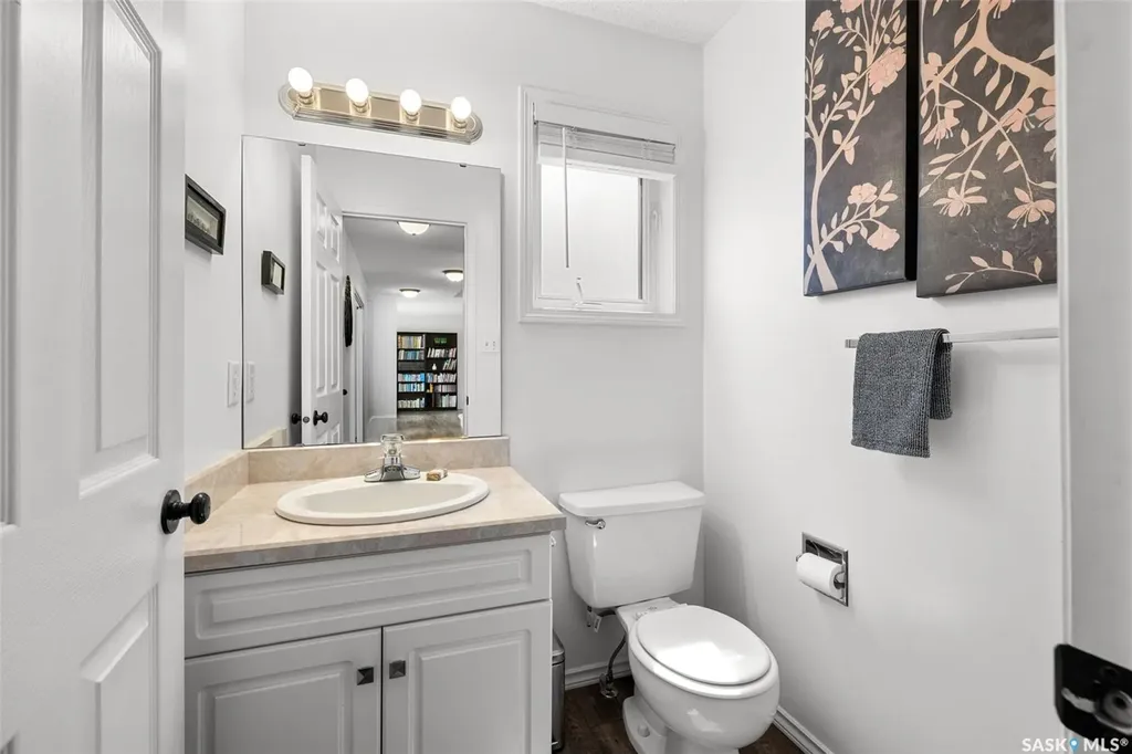 8628 Thurston Crescent Regina SK S4Y 1A3