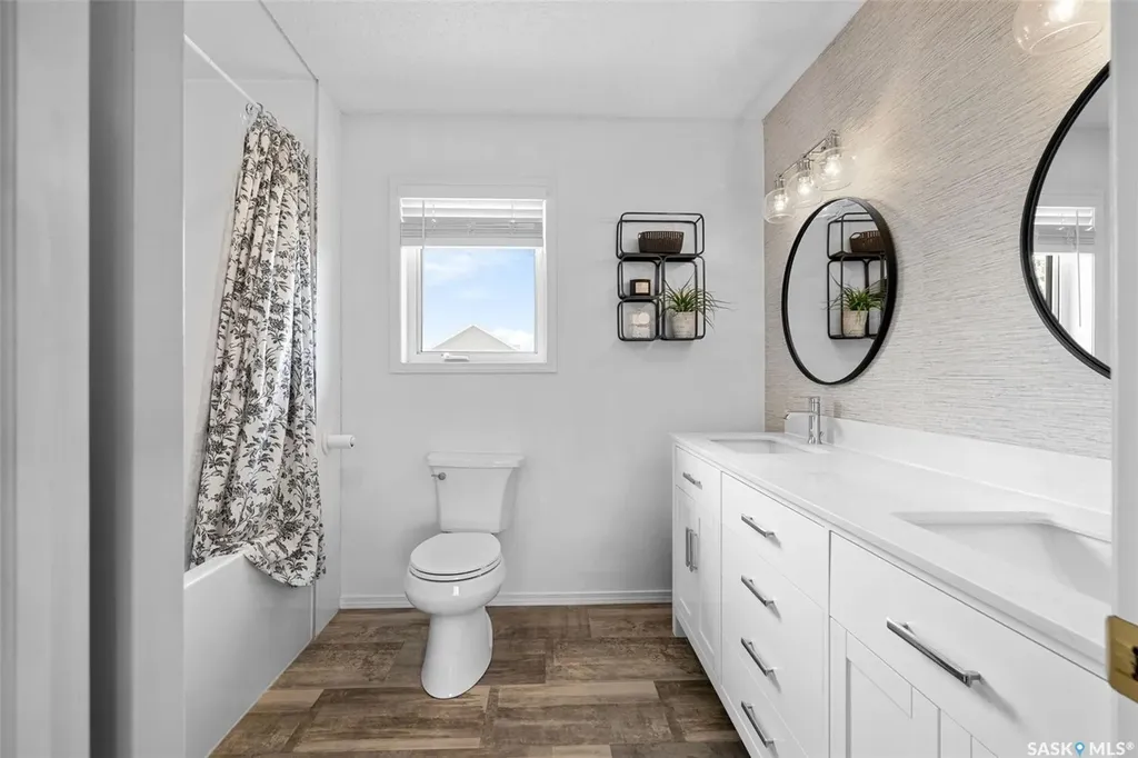 8628 Thurston Crescent Regina SK S4Y 1A3