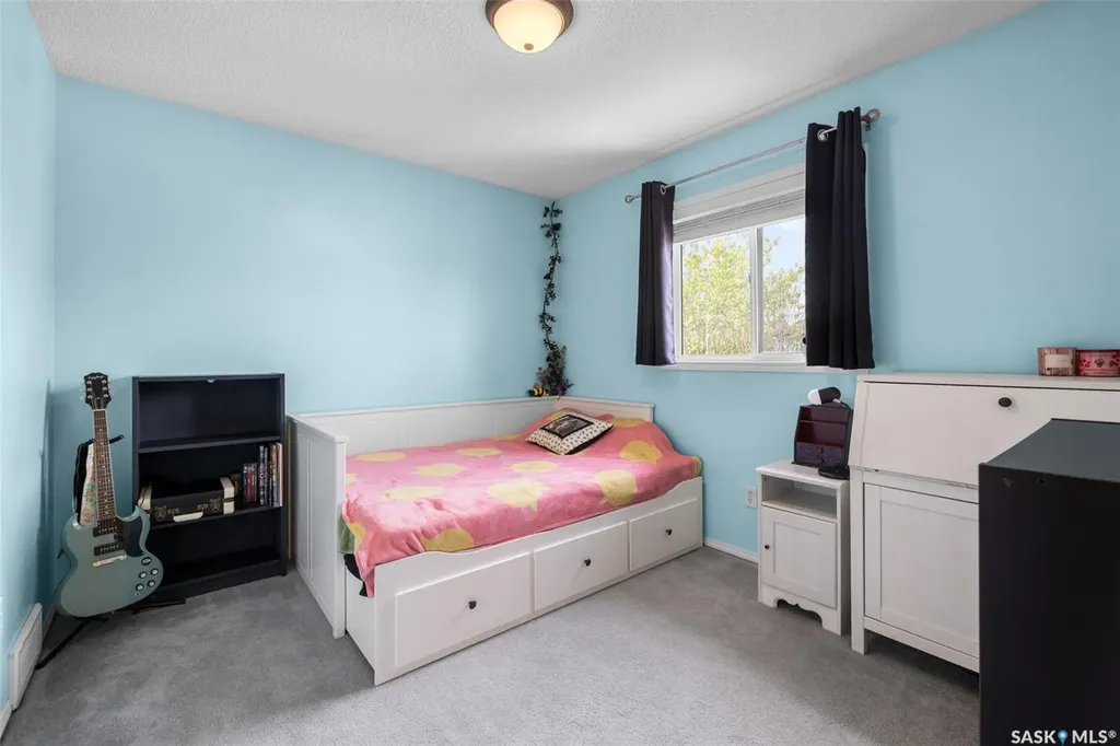 8628 Thurston Crescent Regina SK S4Y 1A3