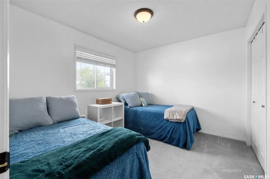 8628 Thurston Crescent Regina SK S4Y 1A3