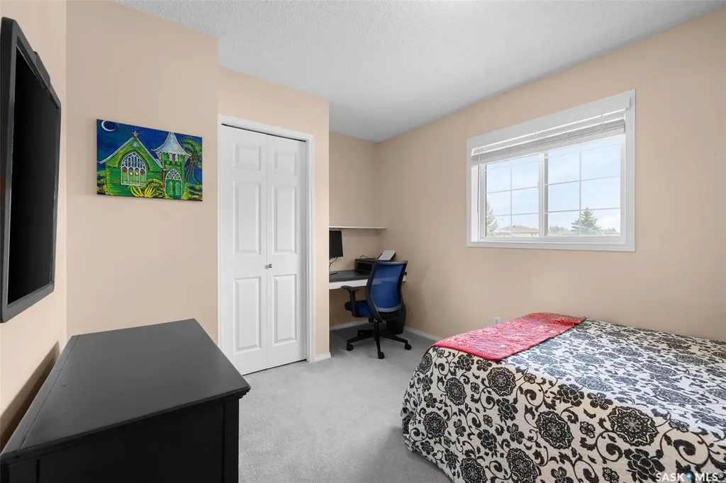 8628 Thurston Crescent Regina SK S4Y 1A3