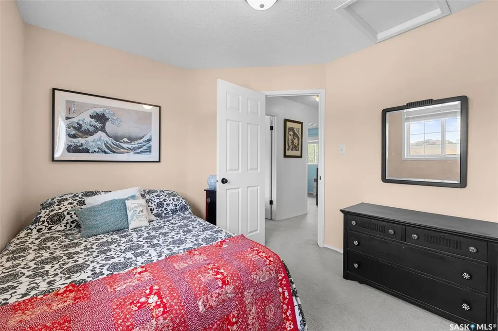 8628 Thurston Crescent Regina SK S4Y 1A3