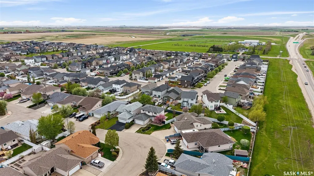 8628 Thurston Crescent Regina SK S4Y 1A3