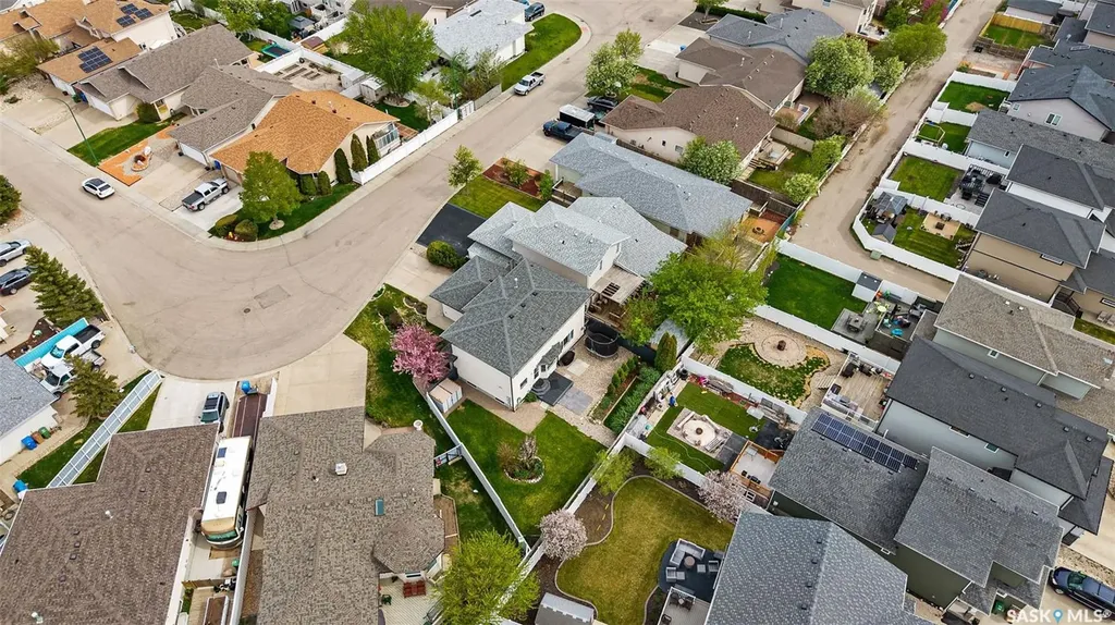 8628 Thurston Crescent Regina SK S4Y 1A3