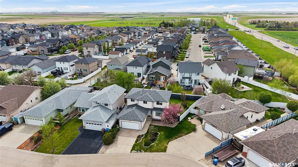 8628 Thurston Crescent Regina SK S4Y 1A3