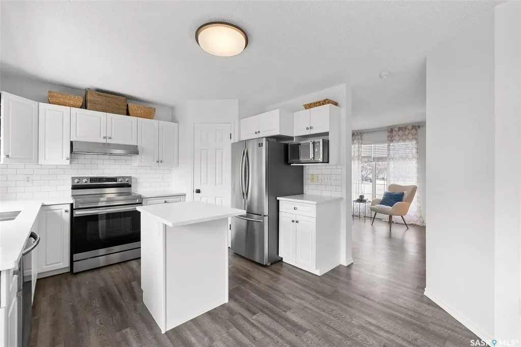 8628 Thurston Crescent Regina SK S4Y 1A3
