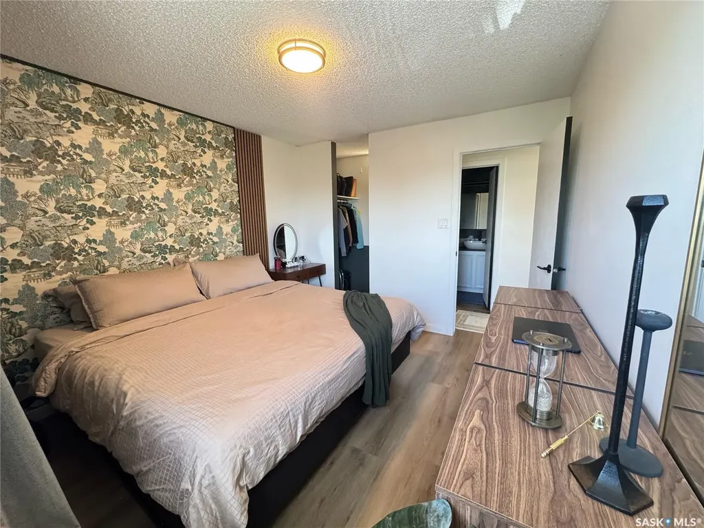 31 Rodenbush Drive Regina SK S4R 8C7