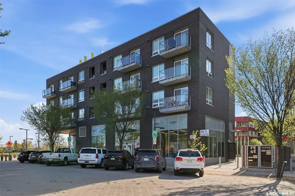 409 B Avenue S Saskatoon SK S7M 5M8