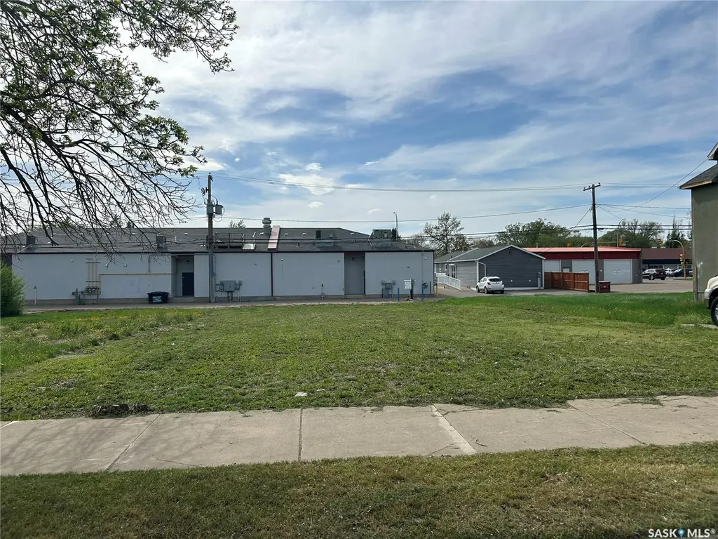 1471 101st Street North Battleford SK S9A 1A1