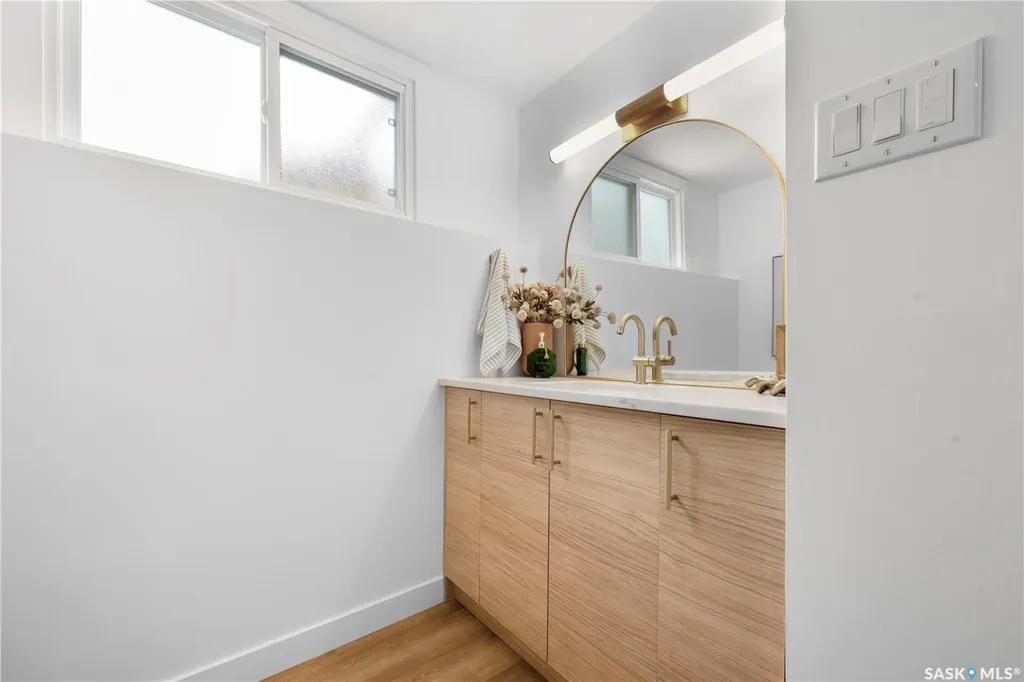 73 Tibbits Road Regina SK S4S 1N5