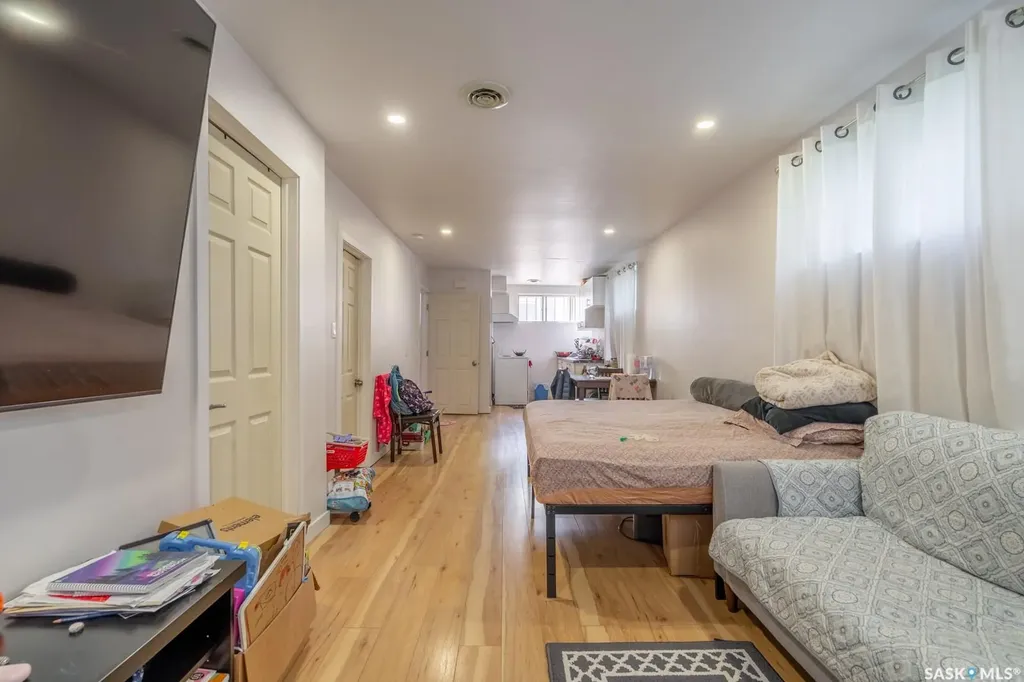 1840 Quebec Street Regina SK S4P 1J5