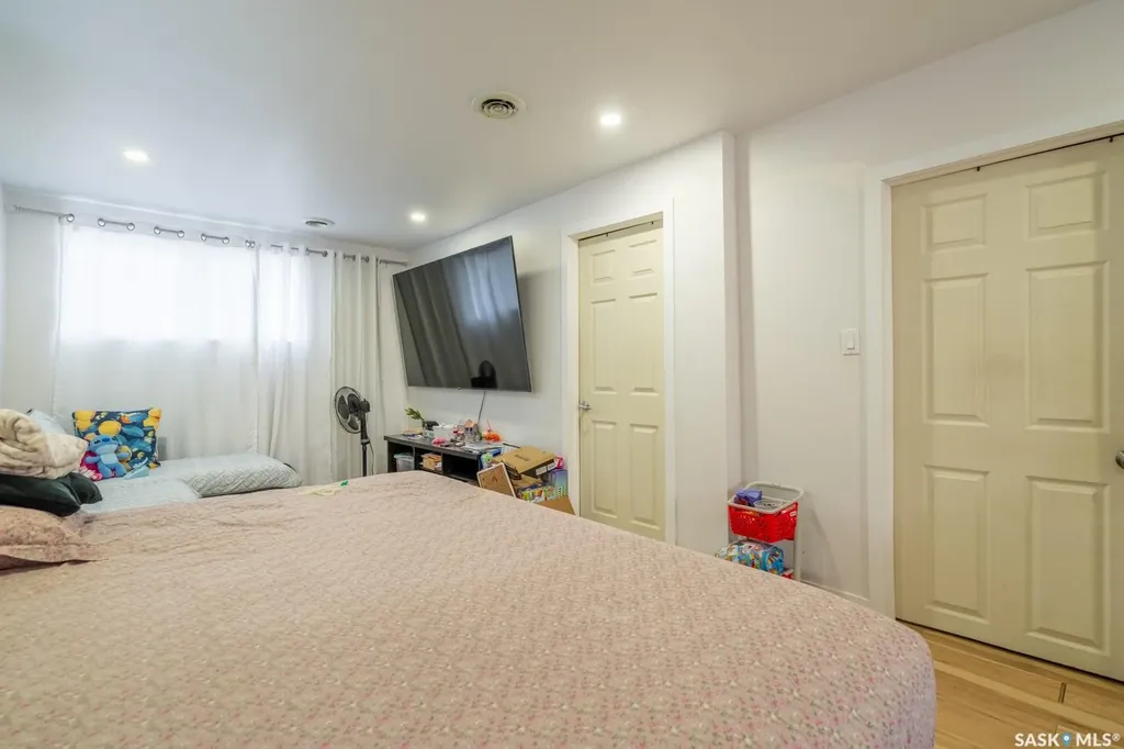 1840 Quebec Street Regina SK S4P 1J5