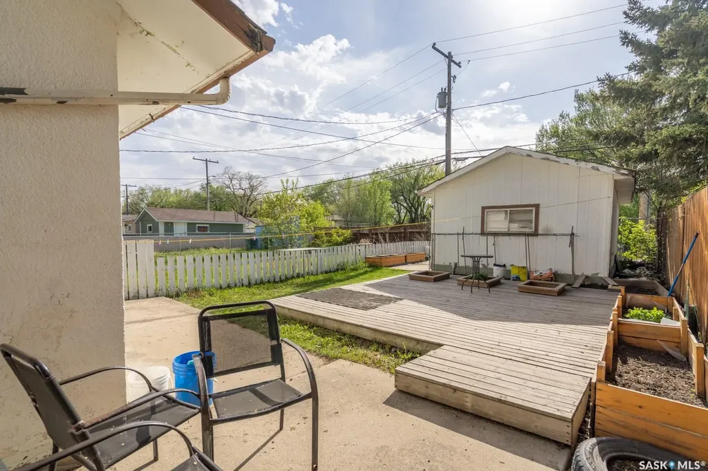 1840 Quebec Street Regina SK S4P 1J5