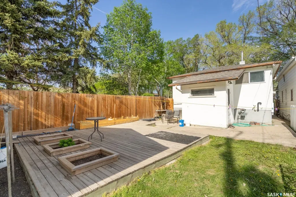 1840 Quebec Street Regina SK S4P 1J5