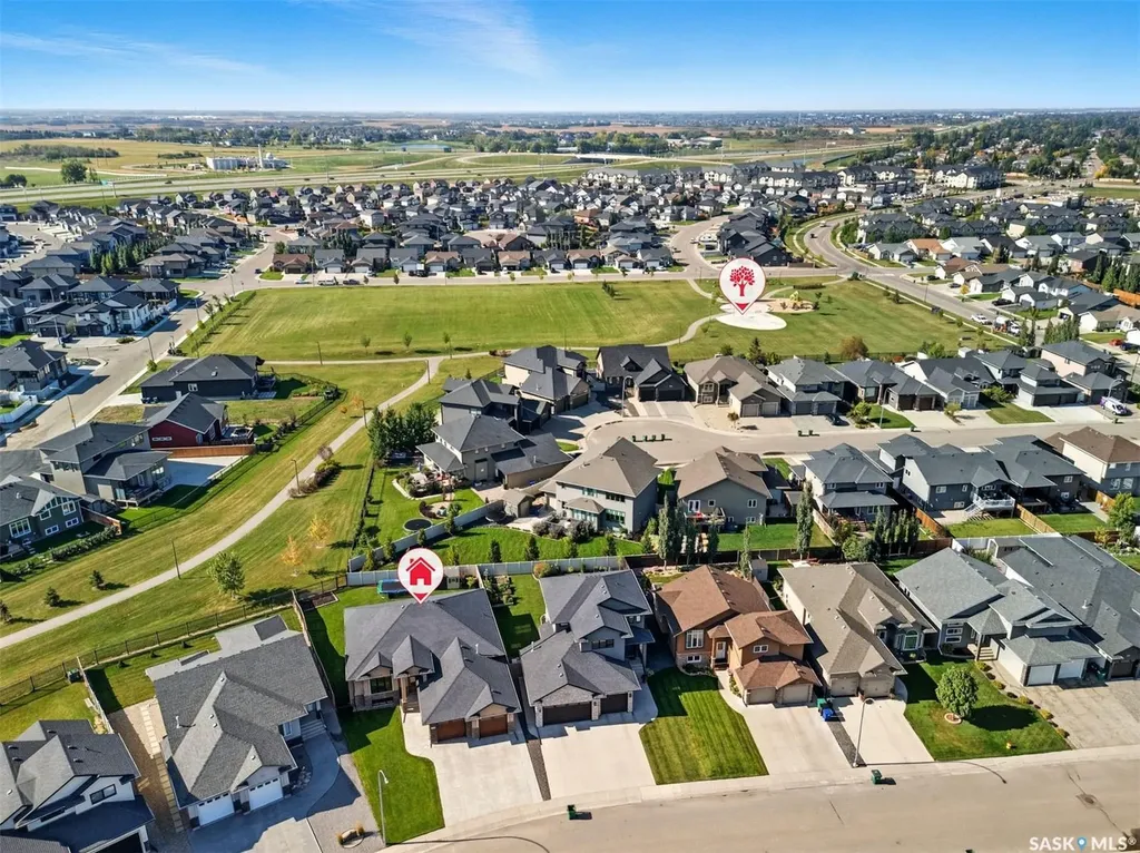 806 Gillies Crescent Saskatoon SK S7V 0C2