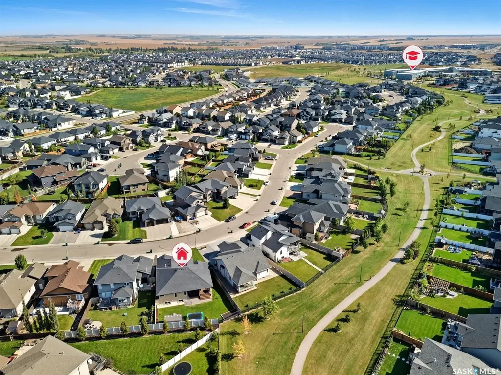 806 Gillies Crescent Saskatoon SK S7V 0C2