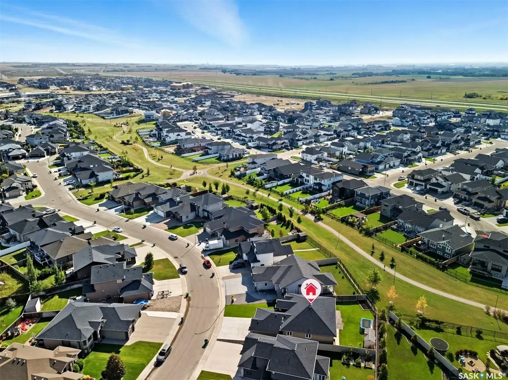 806 Gillies Crescent Saskatoon SK S7V 0C2