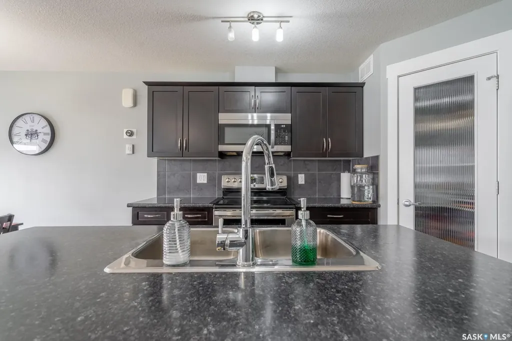 4510 Green Poplar Lane E Regina SK S4V 3H5
