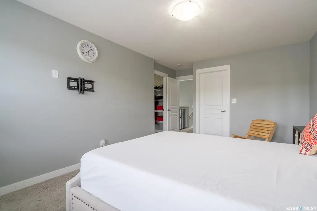 4510 Green Poplar Lane E Regina SK S4V 3H5