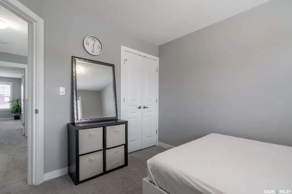 4510 Green Poplar Lane E Regina SK S4V 3H5