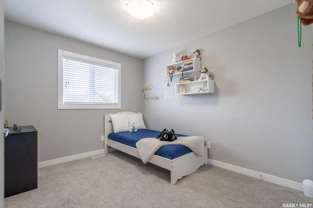 4510 Green Poplar Lane E Regina SK S4V 3H5