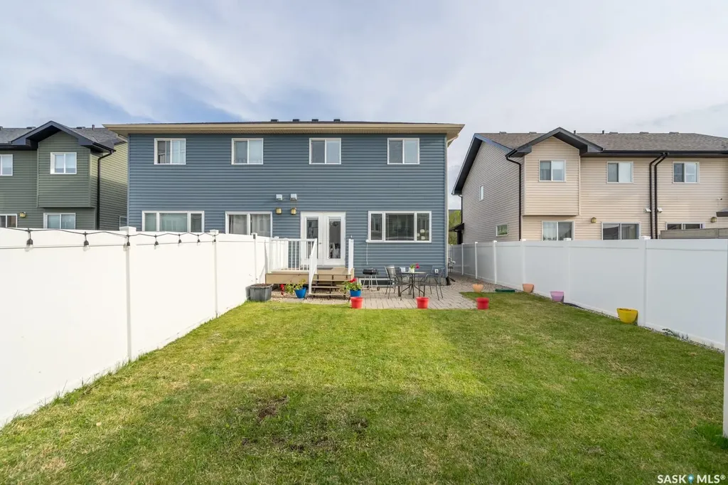 4510 Green Poplar Lane E Regina SK S4V 3H5