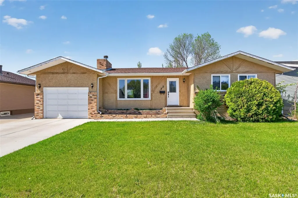22 Edelweiss Crescent Moose Jaw SK S6J 1E5