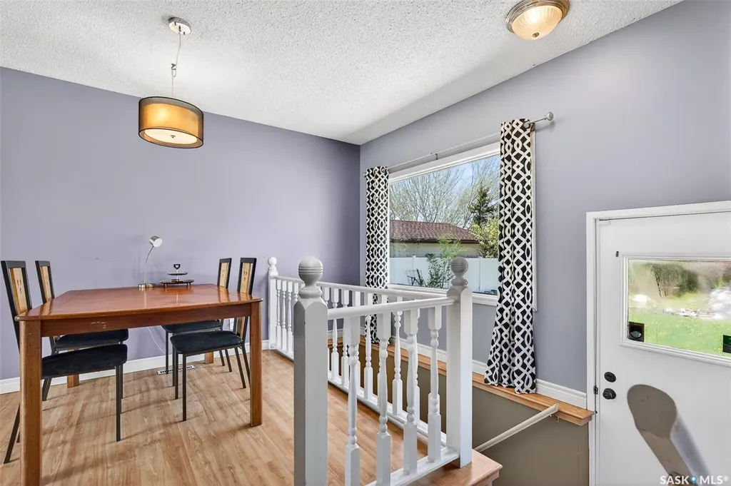 22 Edelweiss Crescent Moose Jaw SK S6J 1E5