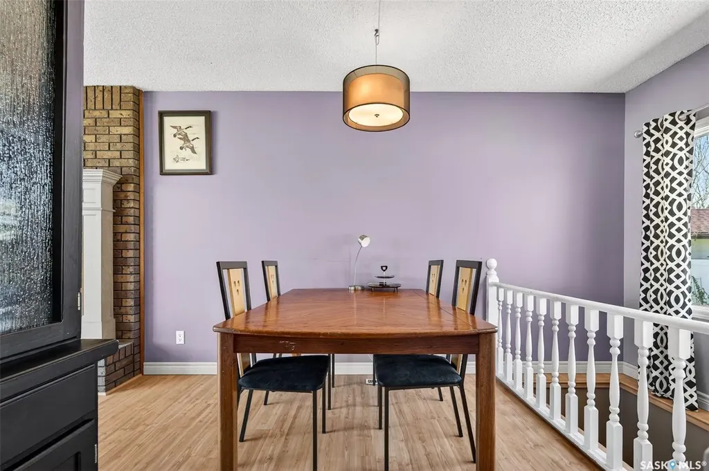 22 Edelweiss Crescent Moose Jaw SK S6J 1E5