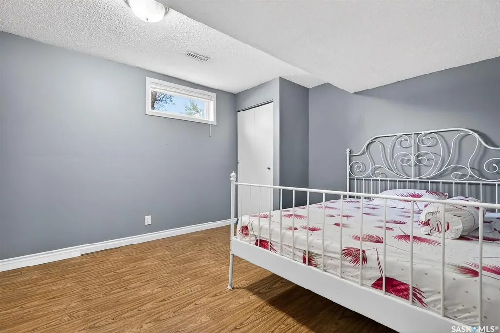 22 Edelweiss Crescent Moose Jaw SK S6J 1E5