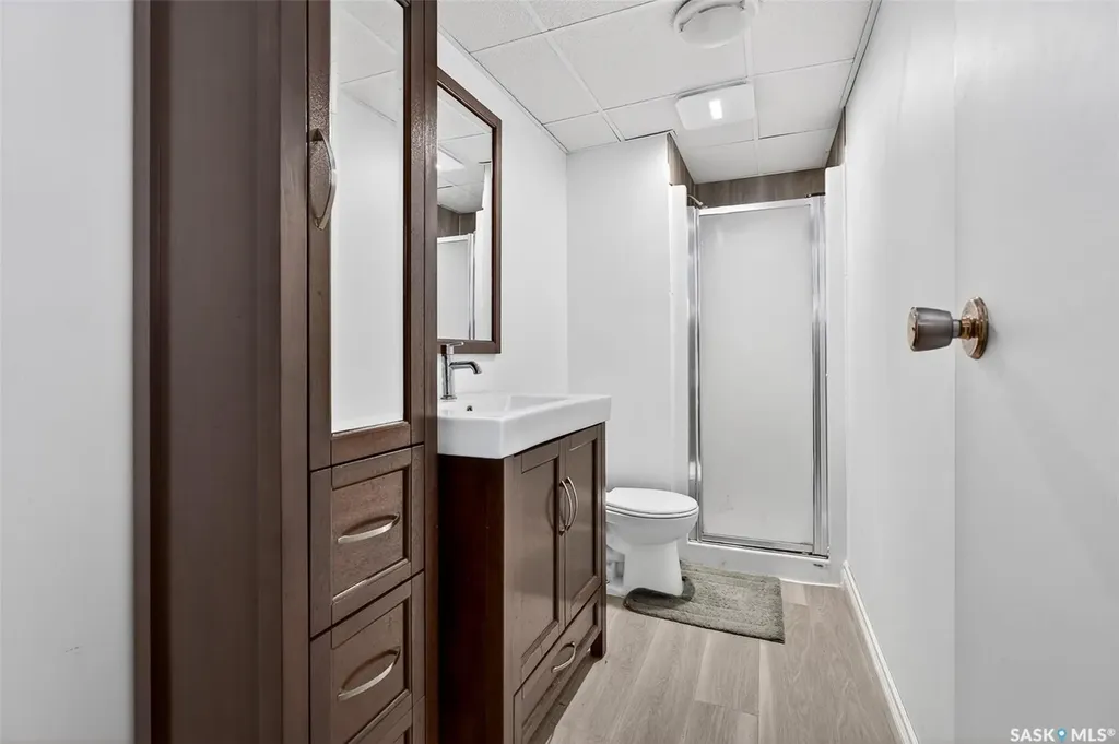 22 Edelweiss Crescent Moose Jaw SK S6J 1E5