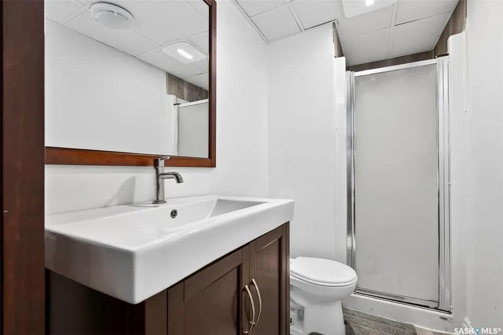 22 Edelweiss Crescent Moose Jaw SK S6J 1E5