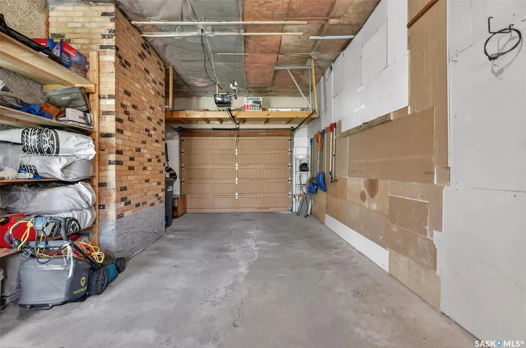 22 Edelweiss Crescent Moose Jaw SK S6J 1E5