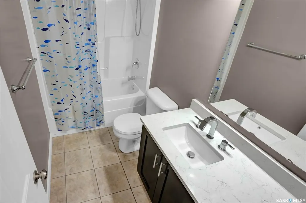121 Everton Crescent Moose Jaw SK S6K 0A3
