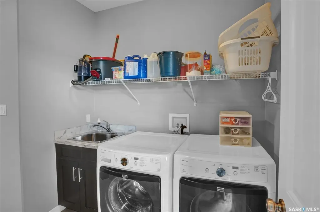 121 Everton Crescent Moose Jaw SK S6K 0A3