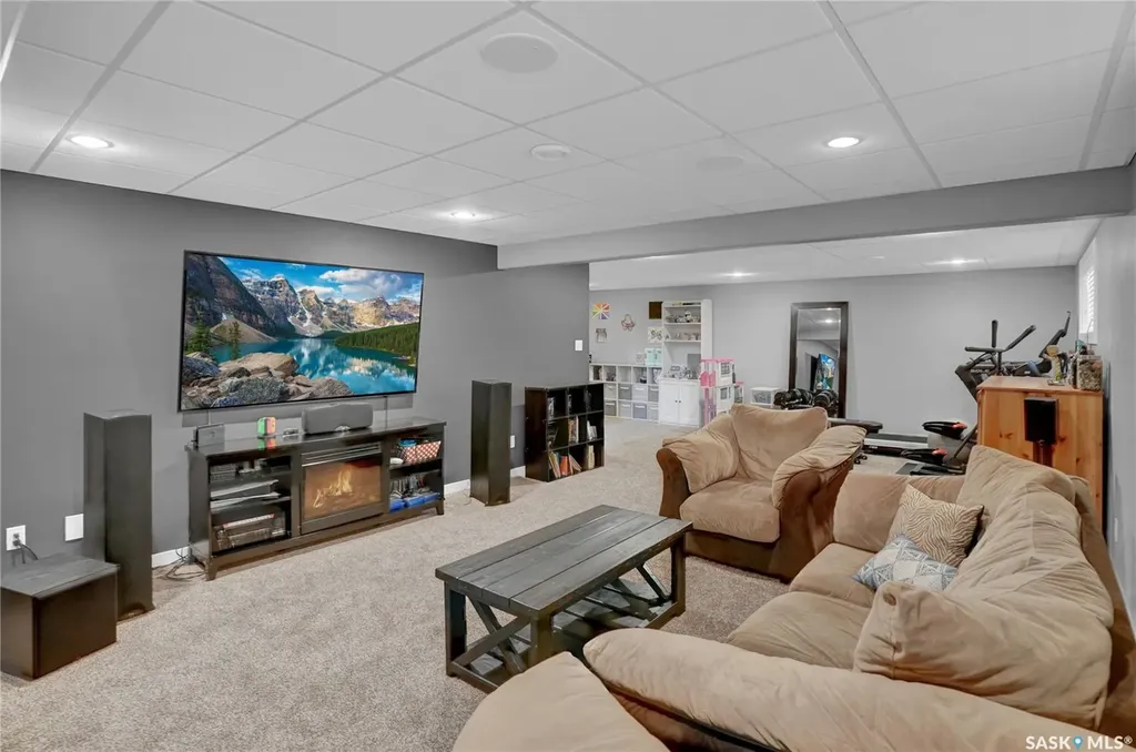 121 Everton Crescent Moose Jaw SK S6K 0A3