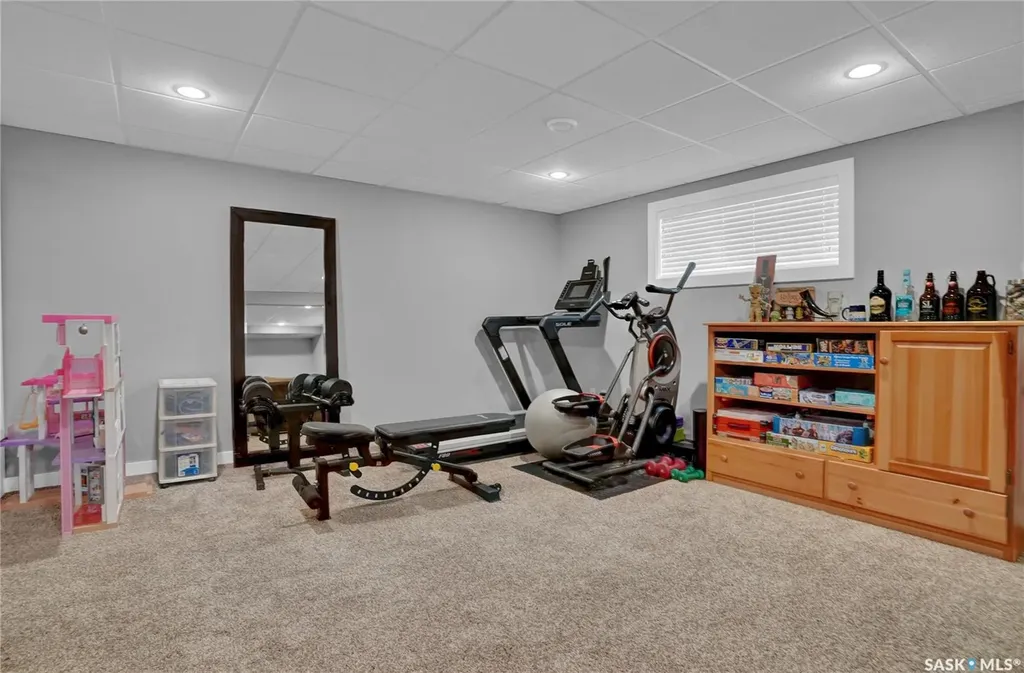 121 Everton Crescent Moose Jaw SK S6K 0A3